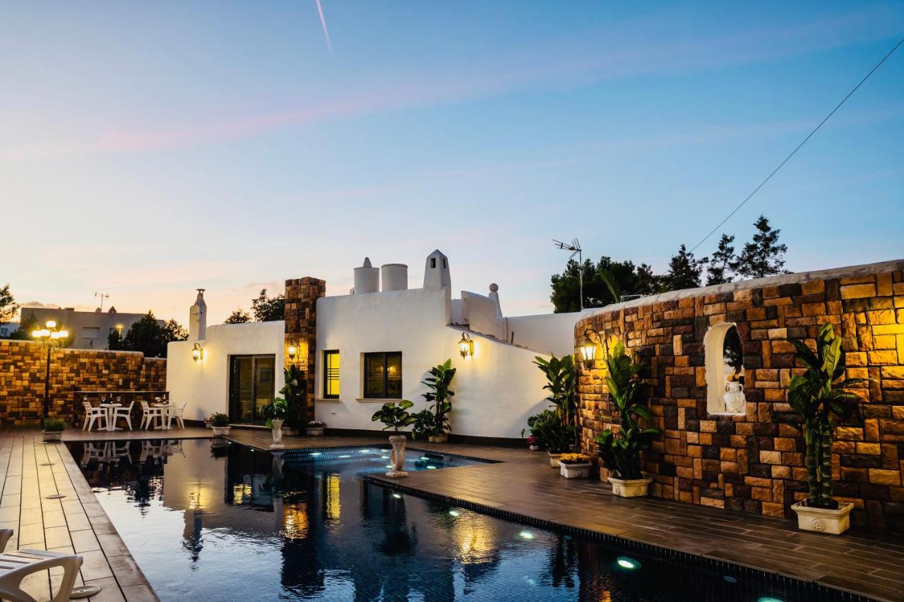 Ocean Suites Sant Antoni de Portmany Екстериор снимка