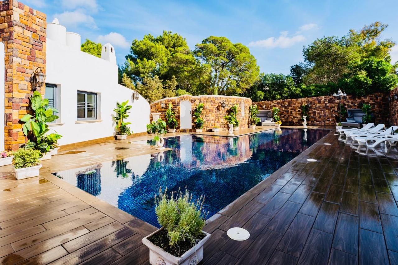 Ocean Suites Sant Antoni de Portmany Екстериор снимка