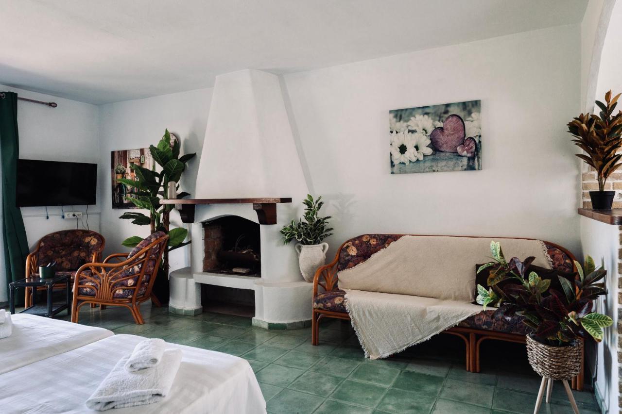 Ocean Suites Sant Antoni de Portmany Екстериор снимка